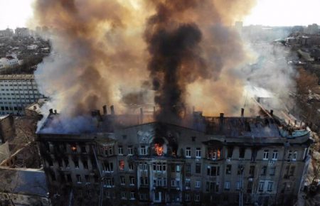 Пожежа в Одеському коледжі: тіла п'яти загиблих досі не ідентифікували