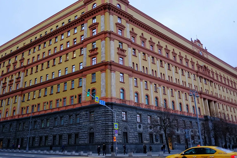 Невідомий відкрив стрілянину біля будівлі ФСБ у центрі Москви