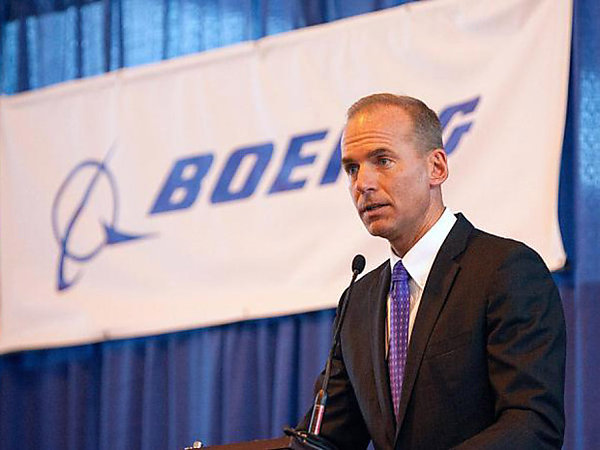Компанія Boeing звільнила свого гендиректора після двох смертельних катастроф