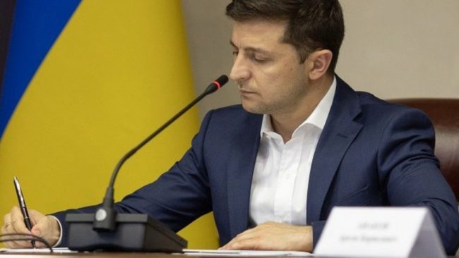 Зеленський підписав закон про ліквідацію корупційної схеми у сфері оцінки нерухомості