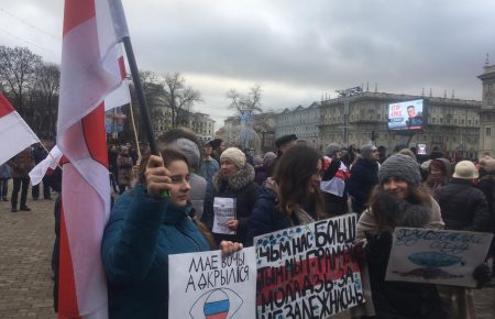 У Мінську на другий день мітингу за незалежність на площу прийшли понад 400 людей