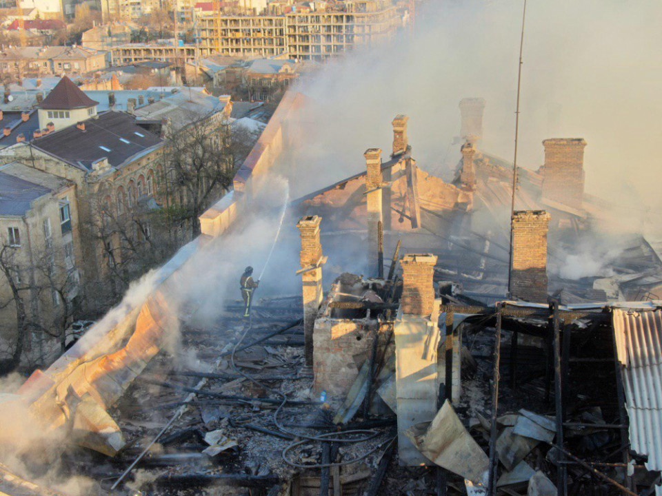 Пожежа в Одесі: Кабмін виділить близько 4 млн грн на ліквідацію наслідків та допомогу постраждалим