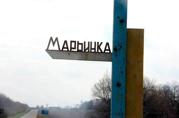 У Мар'їнці знеструмлено близько 50 будинків — бойовики не дають гарантій «тиші» для ремонту У Мар'їнці знеструмлено близько 50 будинків — бойовики не дають гарантій «тиші» для ремонту