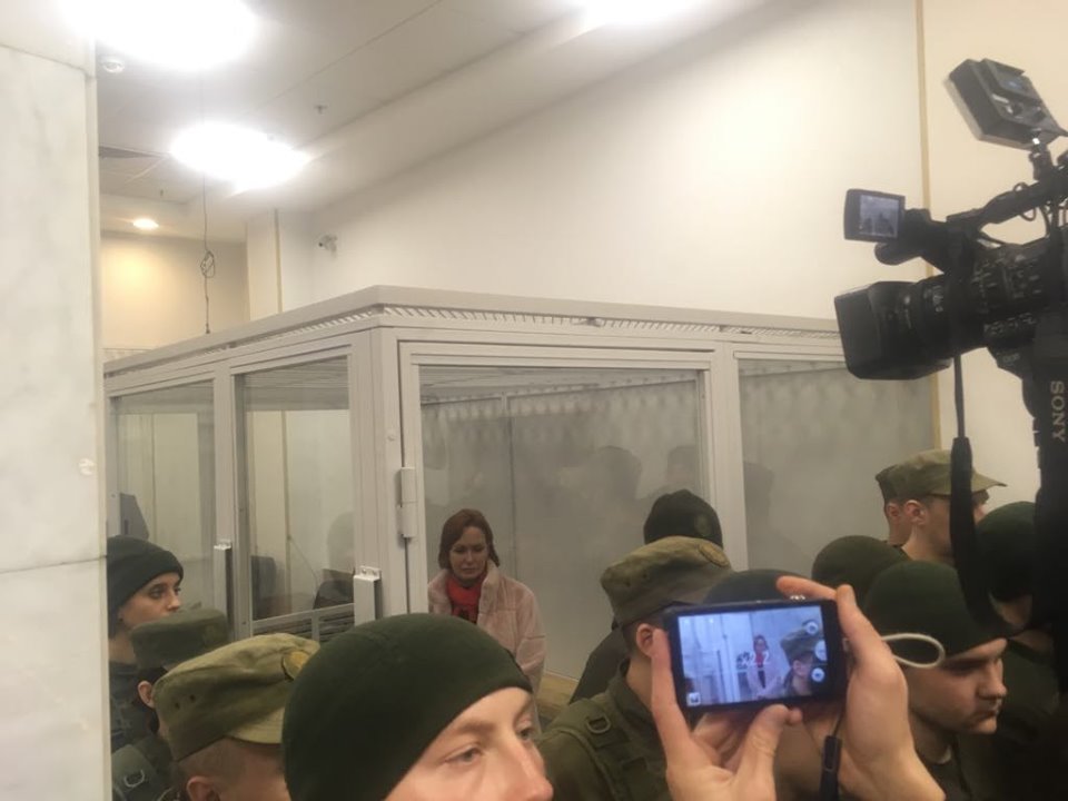 Суд залишив Кузьменко під вартою, понад 50 людей були готові взяти її на поруки