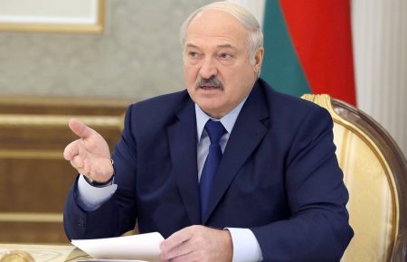 Лукашенко домовився з Путіним не обговорювати питання про єдині парламент та уряд