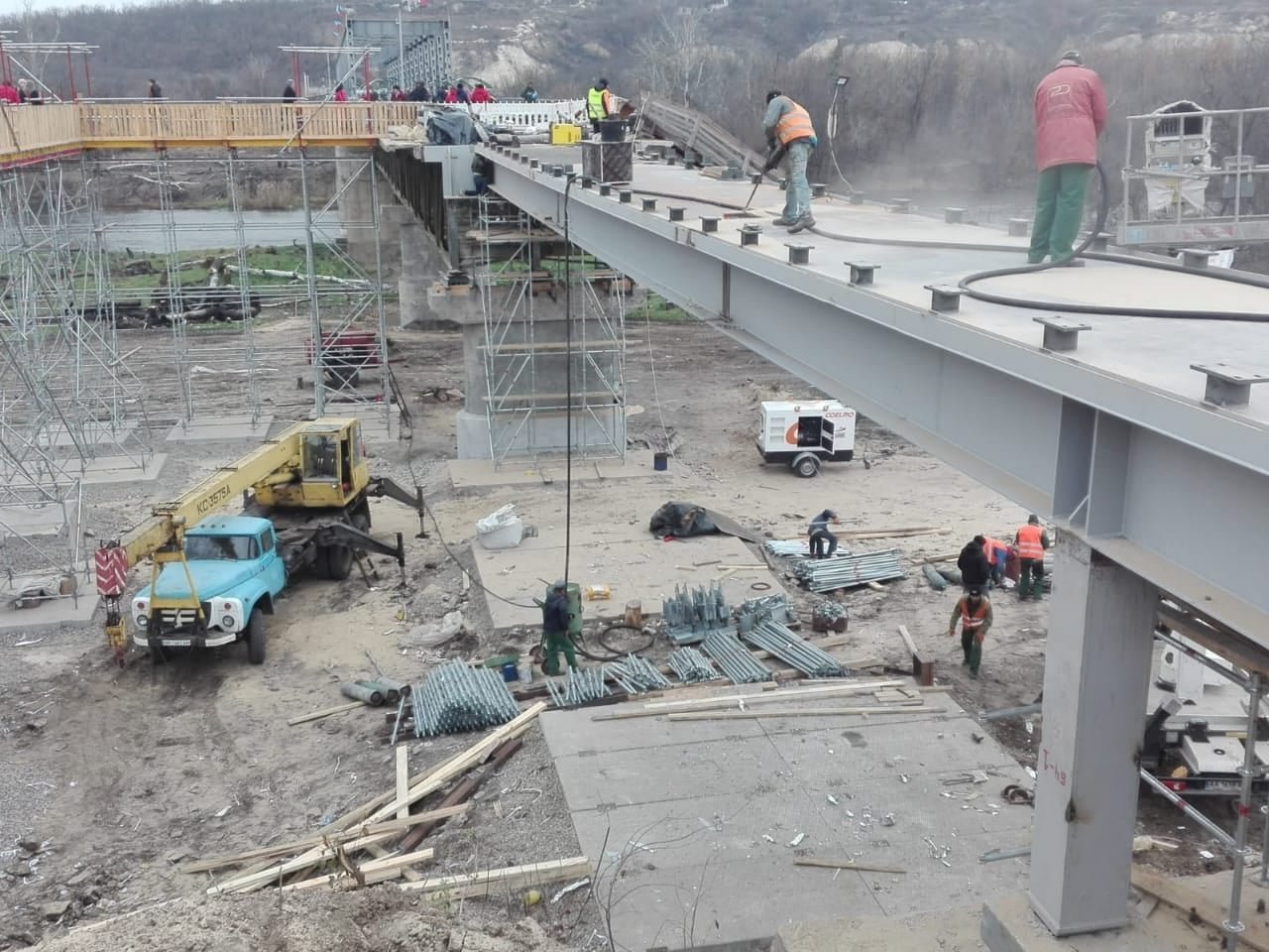 Під час капітального ремонту мосту у Станично-Луганському районі розікрали бюджетні кошти — прокуратура