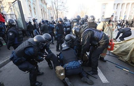 Сутички під Радою: поліція затримала 26 учасників