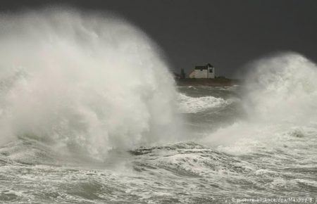 Жертвами двох ураганів на півдні Європи стали не менше восьми осіб