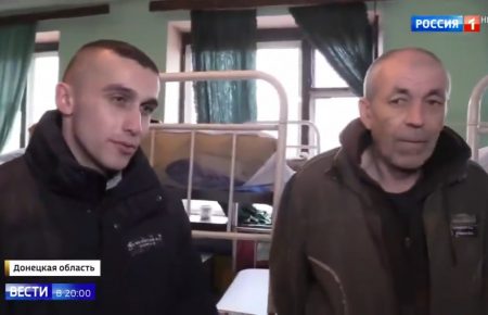 Російський телеканал показав трьох полонених бойовиків «ДНР»