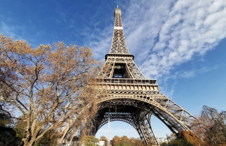 У Парижі через національний страйк закрили Ейфелеву вежу