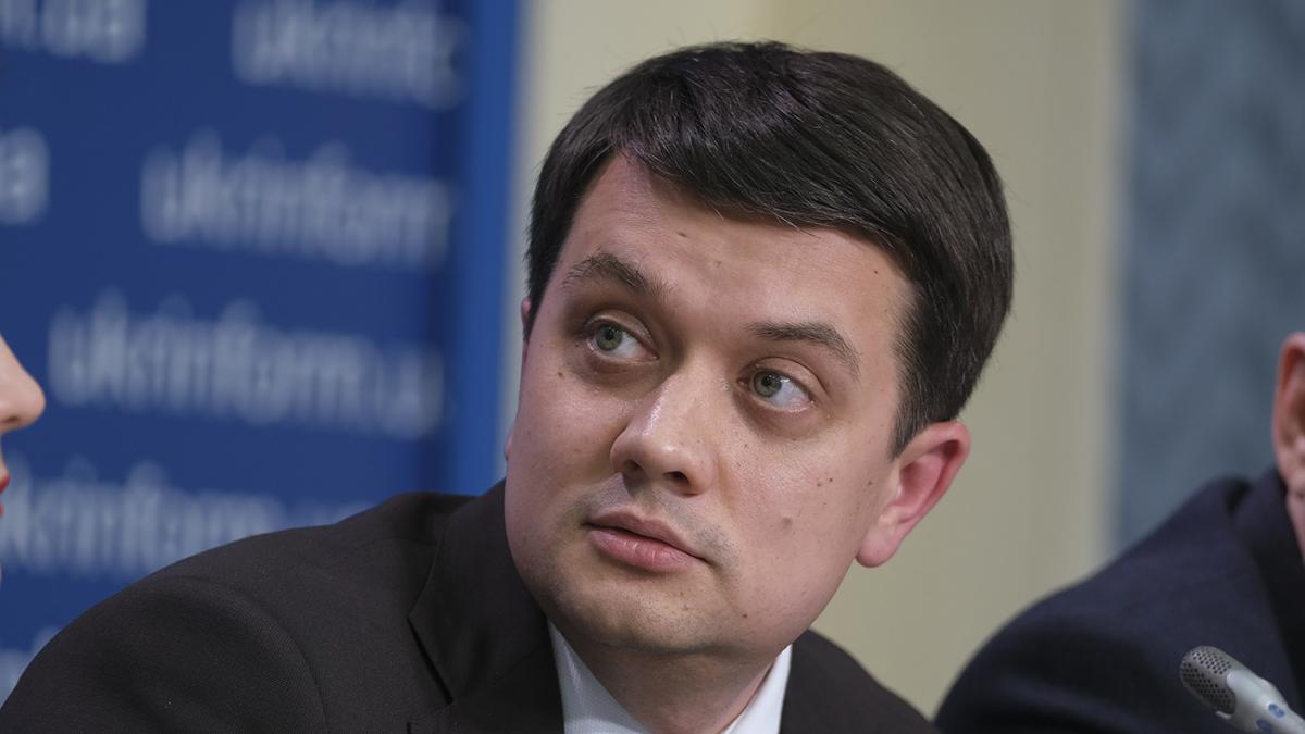 Разумков: Уряд пішов на консультації на тлі заяви про відставку Гончарука