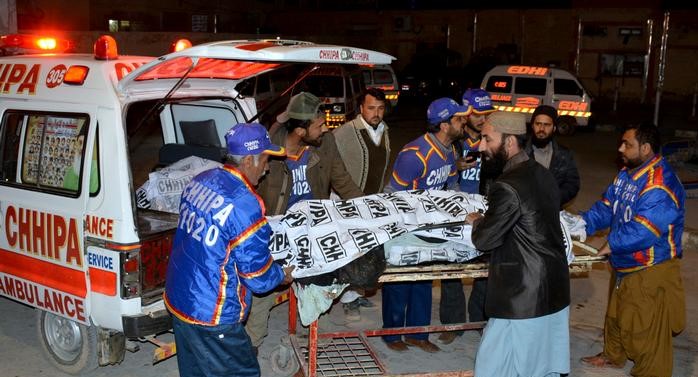 Теракт ІДІЛ: унаслідок вибуху у мечеті Пакистану загинули 15 людей