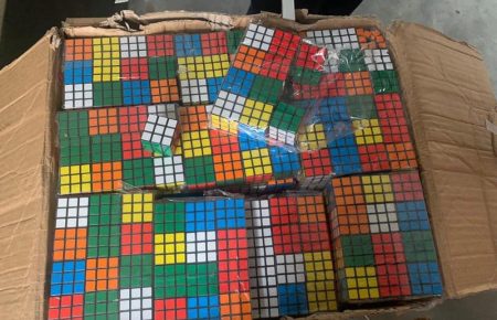 Одеські митники виявили майже 8 тисяч контрафактних «кубиків Рубіка» — Нефьодов