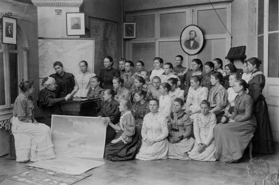 Освіта для жінок у XIX столітті на Донбасі: родина Алчевських та їхні школи