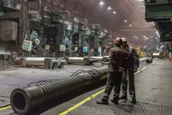 Результати «міцної» гривні: збільшення рівня безробіття, міграція, падіння промисловості — Пендзин Результати «міцної» гривні: збільшення рівня безробіття, міграція, падіння промисловості — Пендзин