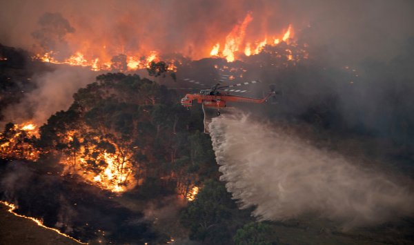 NASA: Дим від пожеж в Австралії зробив повний оберт навколо Землі