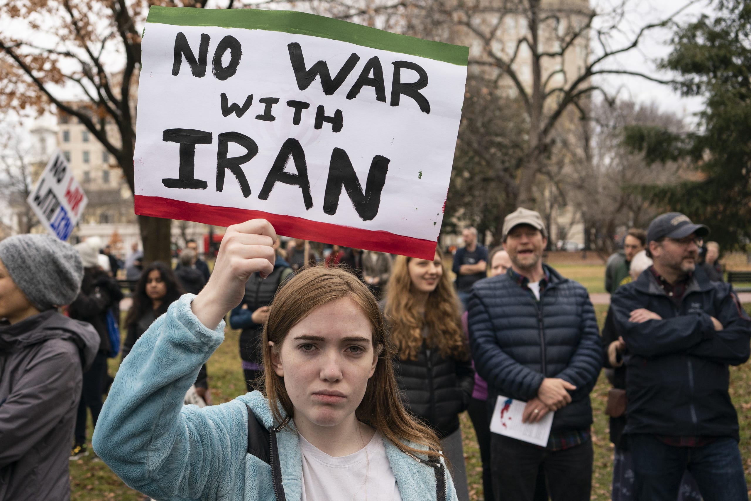 «Більше ніякої війни» — у США відбуваються мітинги проти загострення ситуації в Ірані