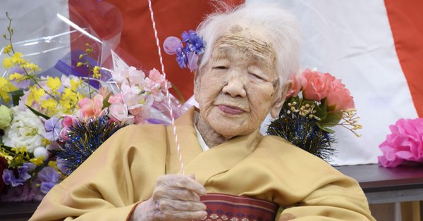 117 років: у Японії найстарша людина світу відсвяткувала день народження