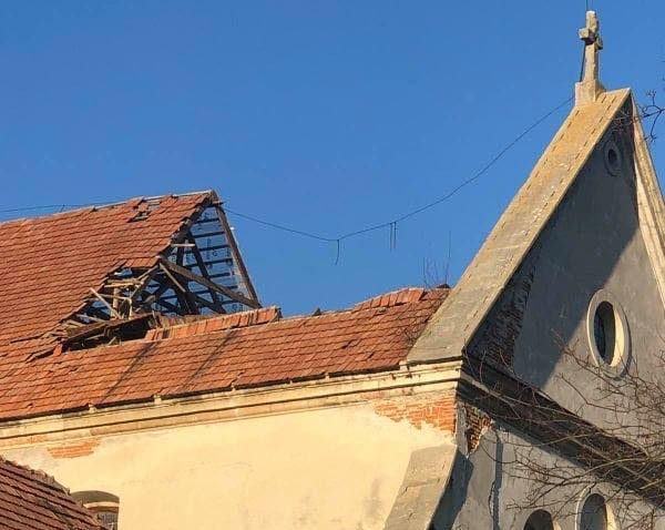 У Львівській ОДА пояснили, як відновлюватимуть Костел Капуцинів, пошкоджений буревієм