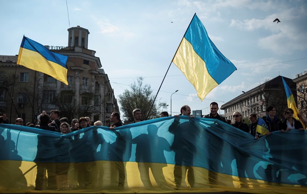 Українці не вважають патріотизмом сплату податків та участь у боротьбі з корупцією — Ірина Бекешкіна