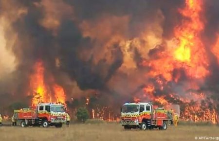 Уряд України готовий відрядити 200 рятувальників для боротьби з пожежами в Австралії — Аваков