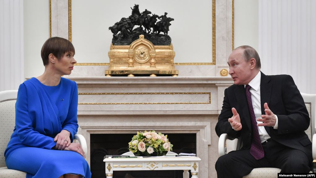 Президентка Естонії не прийняла подаровану посольством РФ пляшку «кримського шампанського» — ЗМІ