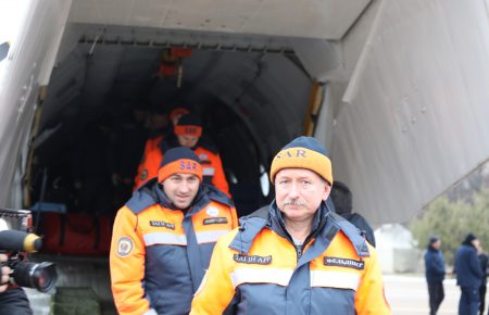 Українські рятувальники повернулися з місця катастрофи літака МАУ у Тегерані