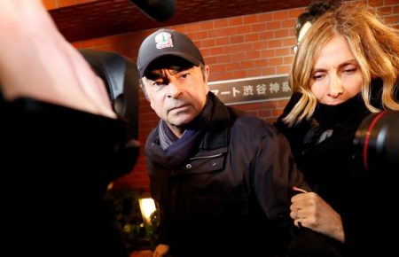 У Японії видали ордер на арешт дружини розшукуваного ексглави Nissan Гона