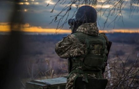 У районі Новотошківського бойовики обстрілювали українські позиції з танку — пресцентр ООС