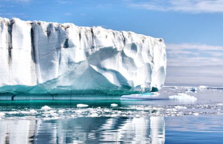 Гренландія хоче продавати воду з льодовиків