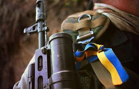 На Донбасі бойовики 14 разів обстріляли українські позиції — штаб ООС