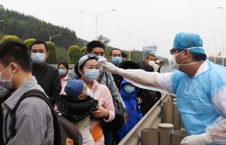 У Китаї за добу зафіксували 103 смерті від коронавірусу