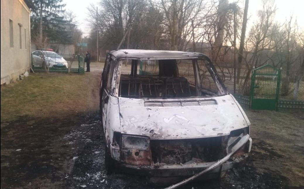 На Волині у священика ПЦУ згоріла автівка — він вважає, що її спалили через релігійний конфлікт