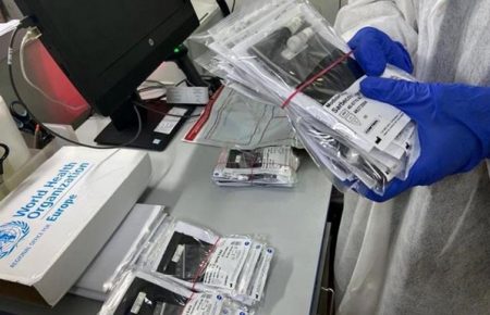 Україна в березні отримає експрес-тести на коронавірус