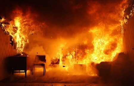 В Одесі під час пожежі у п’ятиповерхівці загинули троє людей