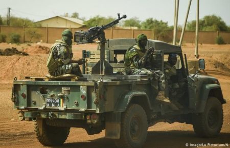 У Малі внаслідок нападу вбили 30 людей