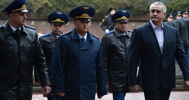 Генпрокурор РФ зустрівся із підприємцями в анексованому Криму