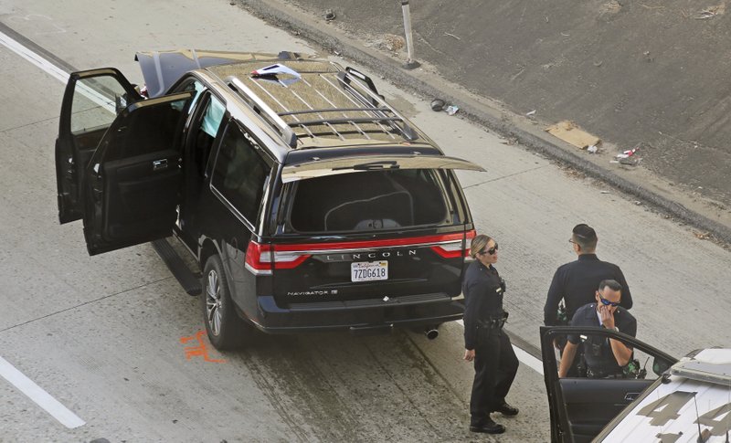 У Лос-Анджелесі чоловік викрав катафалк з небіжчиком всередині