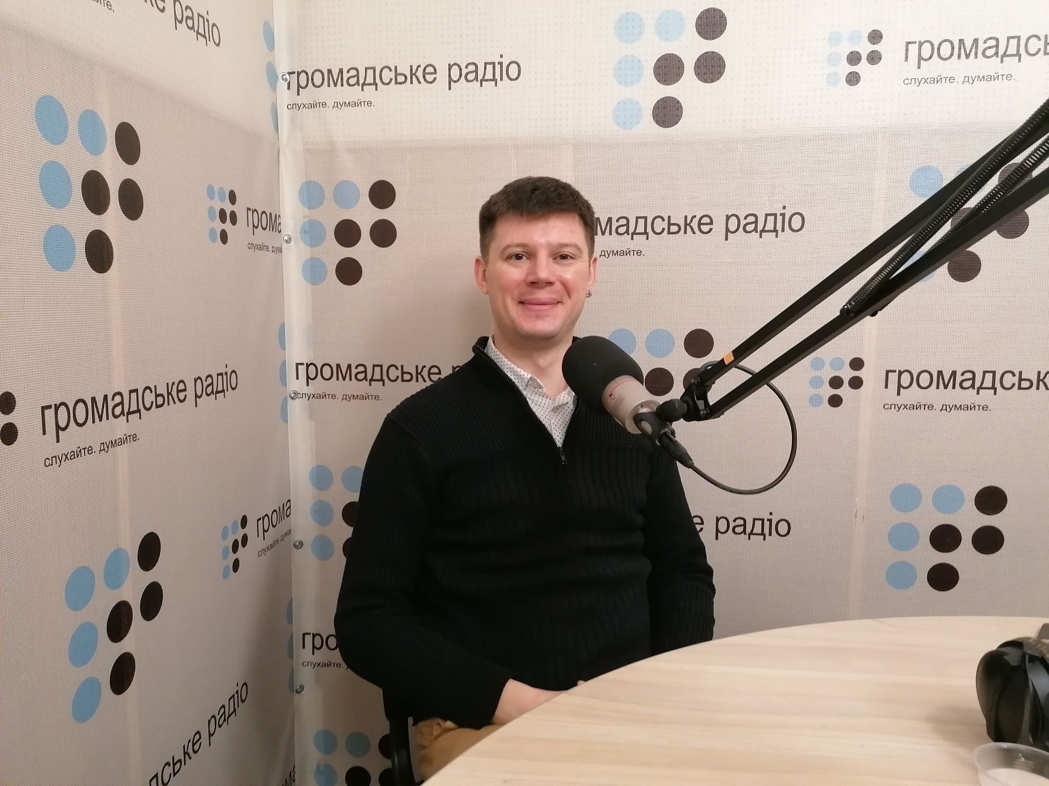 Можна прогнозувати обвал рейтингу влади —‎ політолог Максим Яковлєв про соцопитування, комунікацію та Донбас