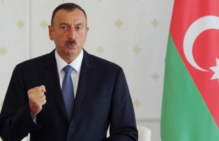 Провладна партія Азербайджану отримала більшість на дострокових парламентських виборах