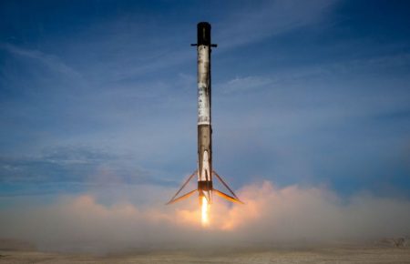 SpaceX запустила у космос ракету з 60 спутниками