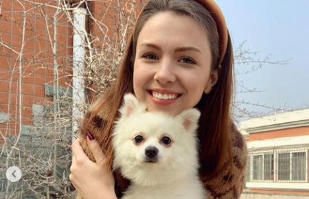 Украинка с собакой сама решила остаться в Ухане — МИД