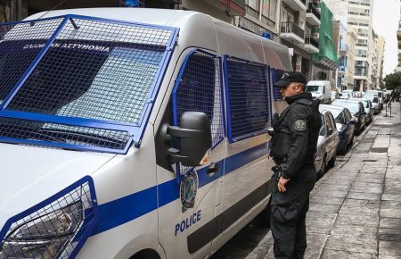 Стрілянина в Афінах: одна людина загинула, понад 120 — затримали