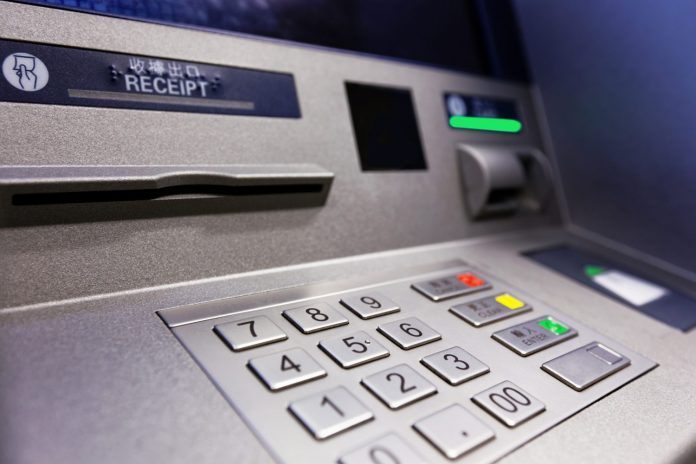 Троє українців у Боснії та Герцеговині майже за дві доби пограбували 23 банкомати «Сбербанку»