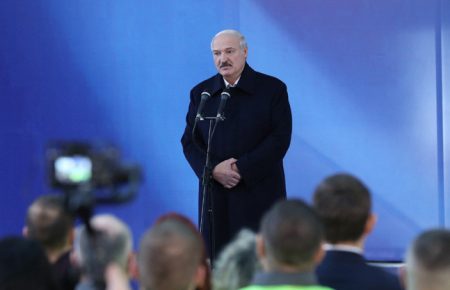 Если из РФ не будет поставлена нефть в нужных объемах, Беларусь начнет отбор из транзитной трубы — Лукашенко