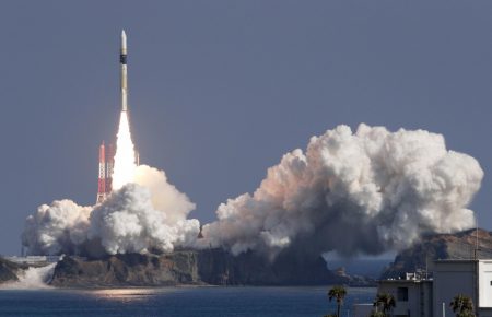 Японія запустила супутник для збирання розвідувальних даних