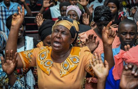 У Танзанії під час церковної служби через тисняву загинули 20 людей