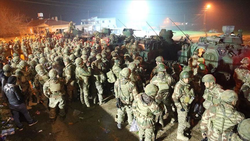 Туреччина відправила у Сирію 60 БТР зі спецпризначенцями