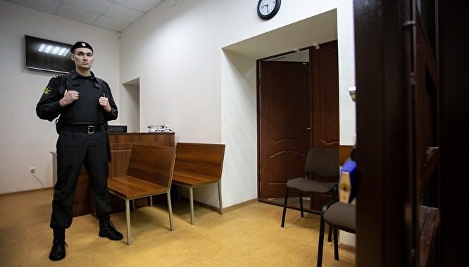 В России бывший начальник управления службы исполнения наказаний застрелился в суде