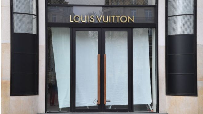 Louis Vuitton почне виробляти антисептики щоб допомогти у боротьбі з коронавірусом